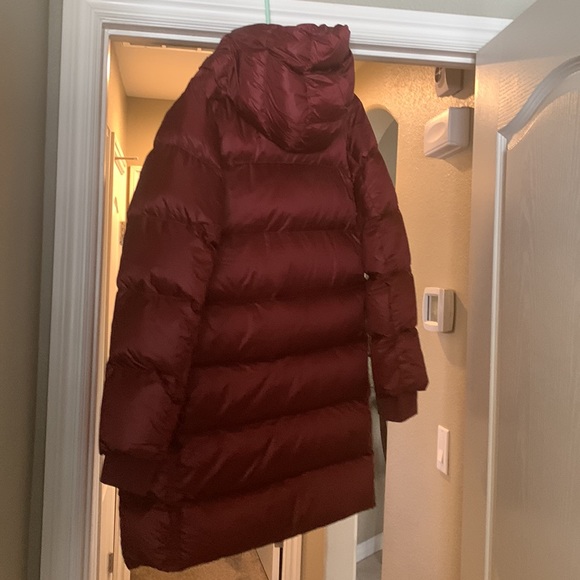 Parka - Picture 2 of 8